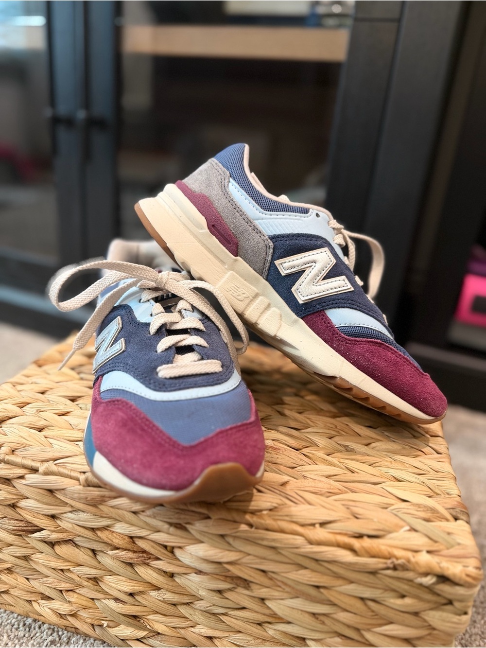 New Balance 997H Women’s Sneakers in Navy, Light Blue & Burgundy